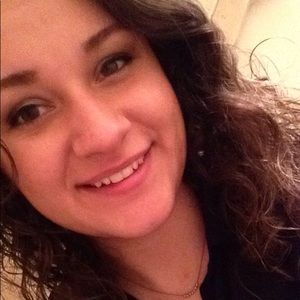 Meet your Posher, Katelyn